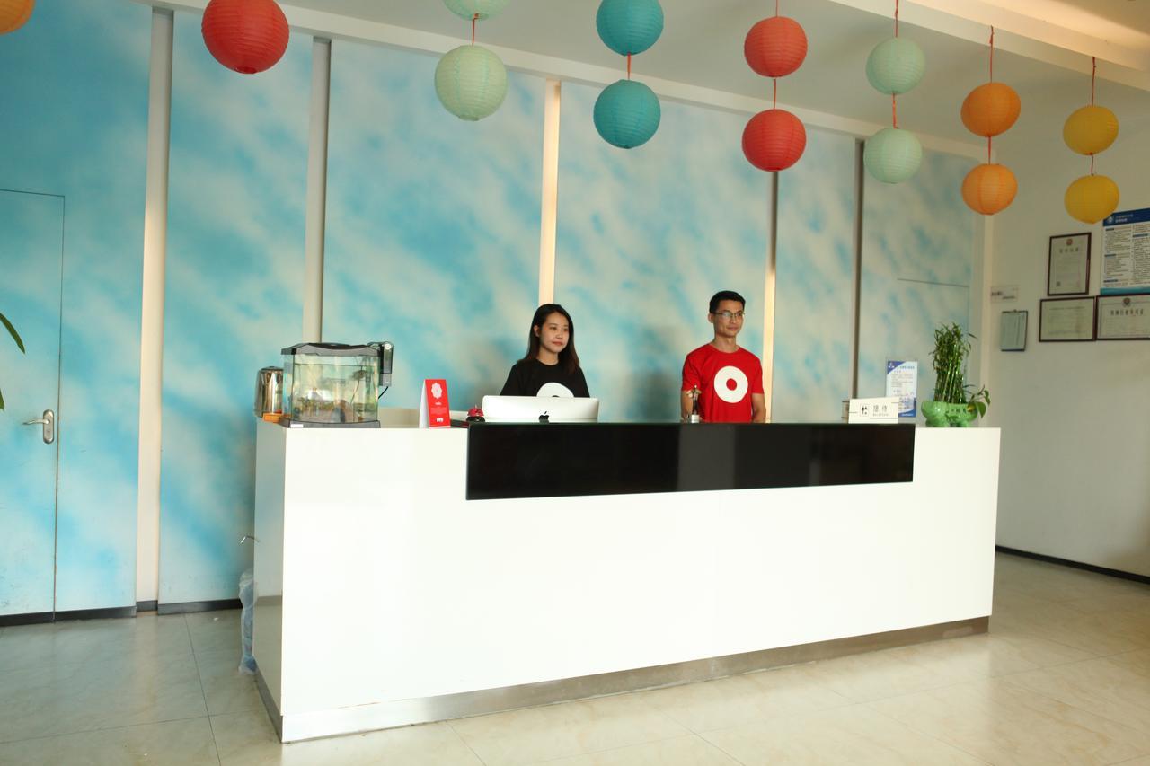 Oyo8001 Tiandi Hotel Шънджън Екстериор снимка