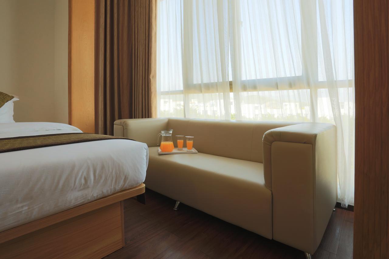 Oyo8001 Tiandi Hotel Шънджън Екстериор снимка