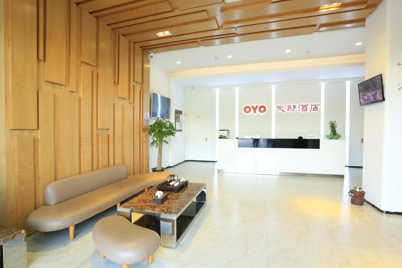 Oyo8001 Tiandi Hotel Шънджън Екстериор снимка
