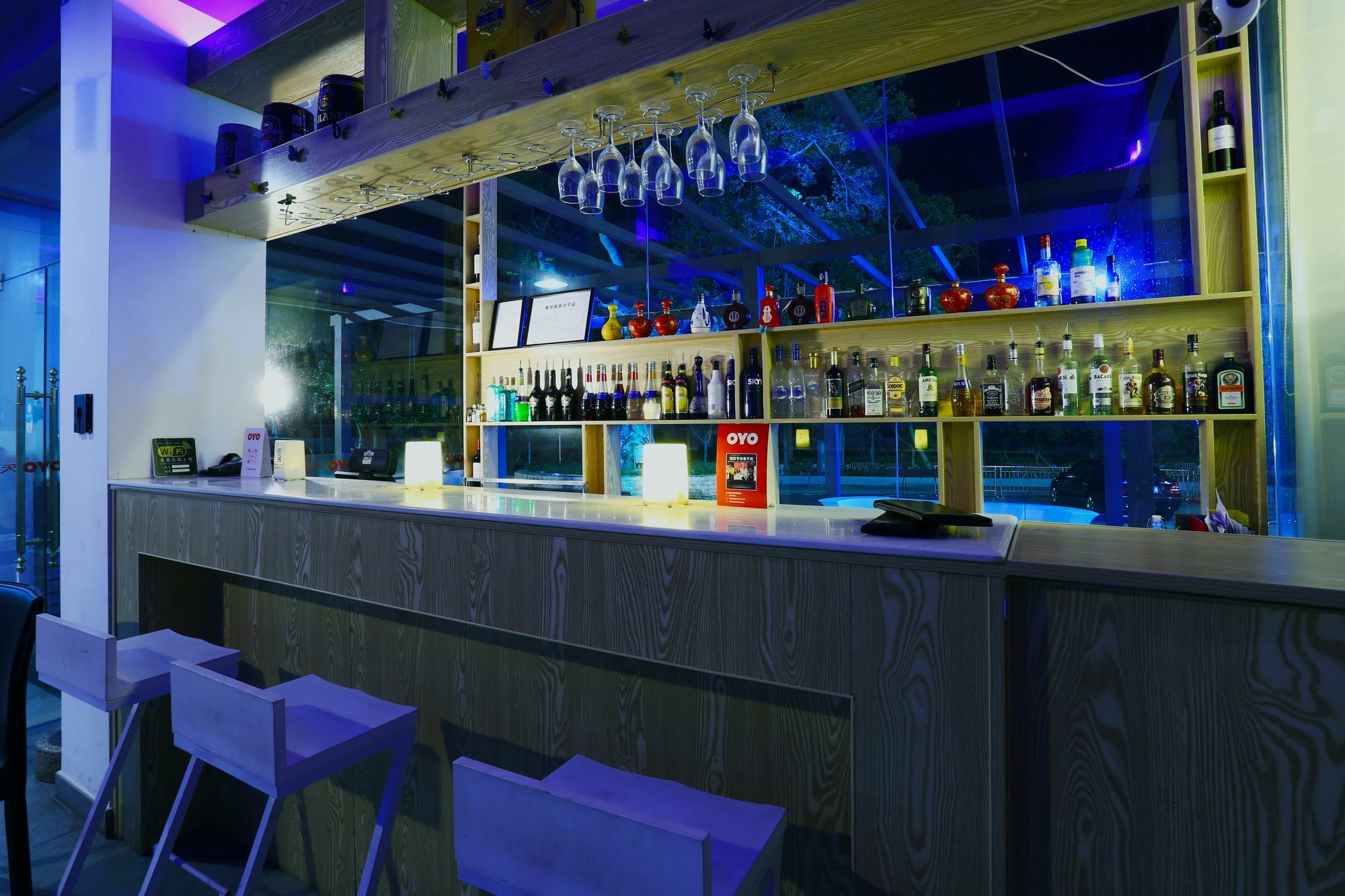 Oyo8001 Tiandi Hotel Шънджън Екстериор снимка